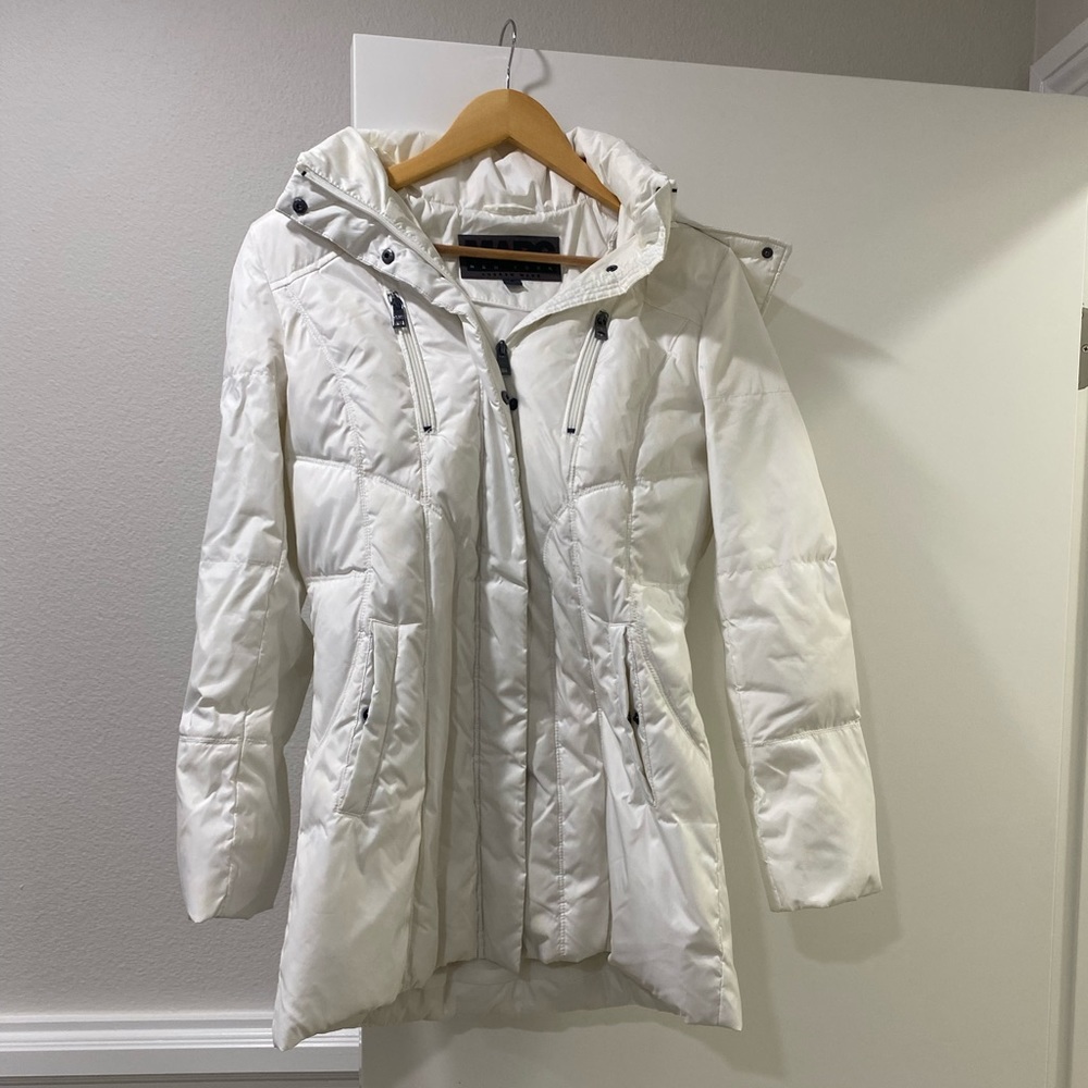 Marc Jacob white fitted puffer jacket